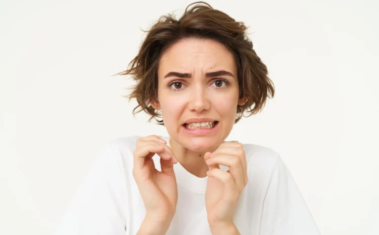  Broken or Chipped Tooth: Signs You Need a Dentist Right Away 